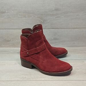 Born Women's  Red Suede Ankle Boots Shoes 8M